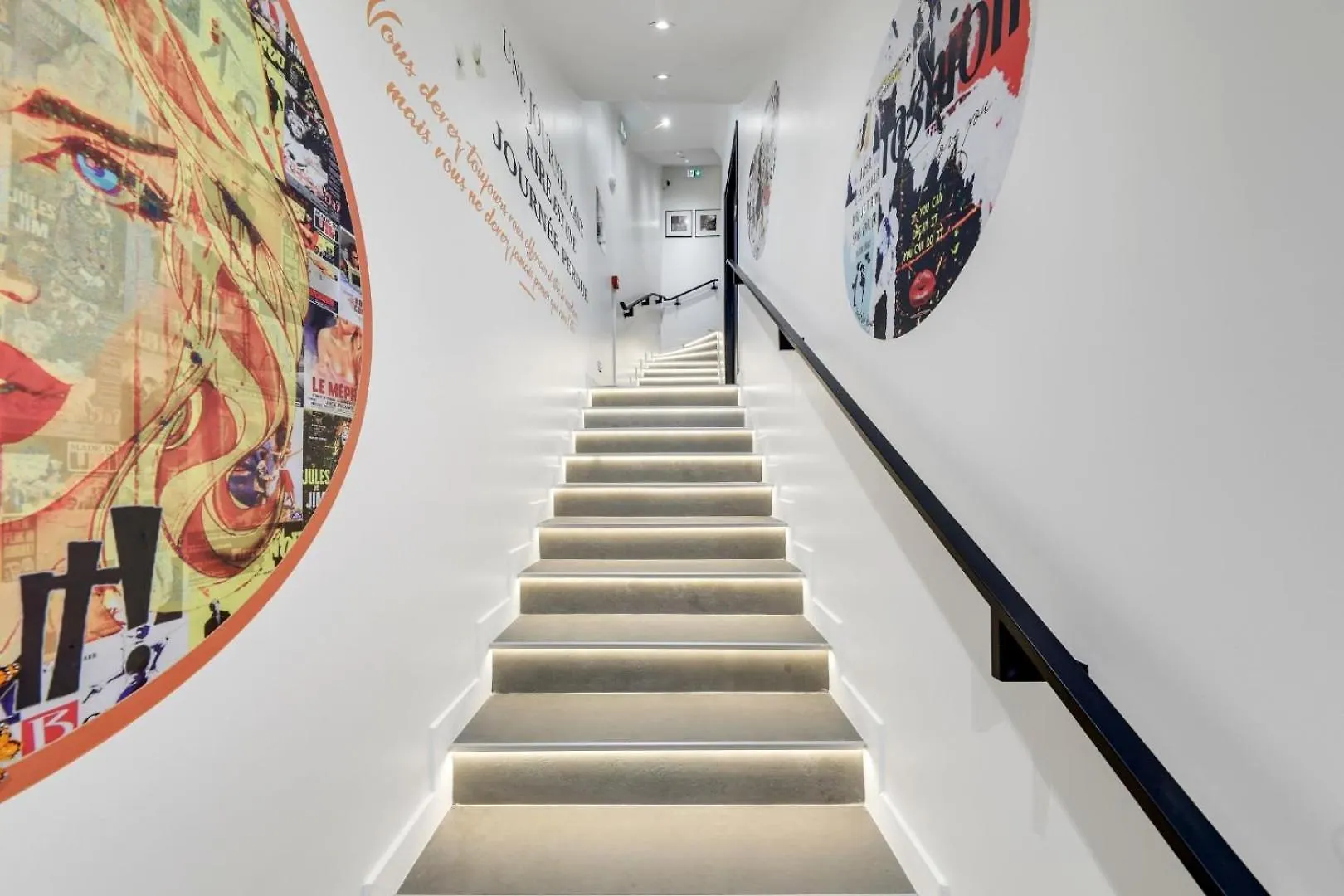 Bluestay 78 - Superb Apartment Paris France