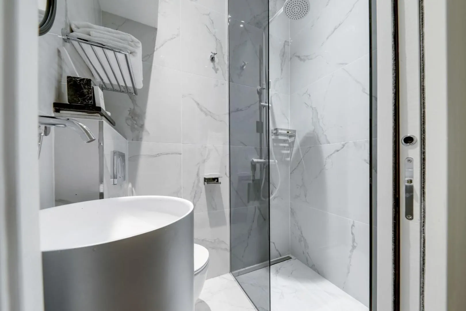 Bluestay 78 - Superb Apartment Paris 0*,  France